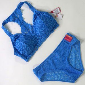 Xhilaration blue lace racerback bra & panty set